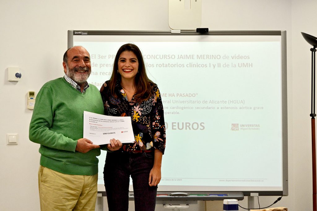 María Castillo Martínez recibe el 3er Premio del Concurso Jaime Merino Vídeos Presentación de los Rotatorios UMH